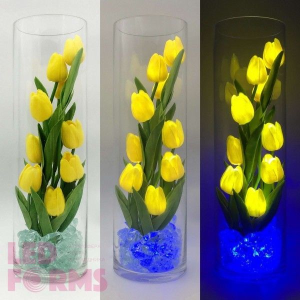 Светильник Светодиодные цветы LED SPIRIT — жёлтые тюльпаны с синей подсветкой вазы