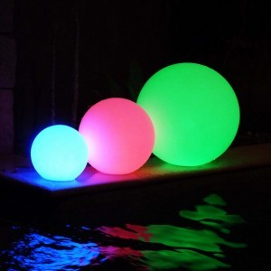 Световой шар для бассейна LED MOONLIGHT 50 см. беспроводной RGB с пультом ДУ IP68