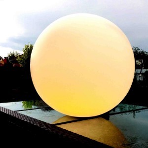 Световой шар для бассейна LED MOONLIGHT 80 см беспроводной RGB с пультом ДУ IP68