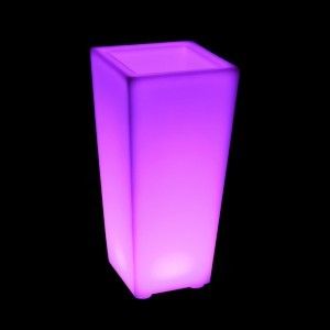 Светящееся кашпо для цветов LED QUADRUM-2 c разноцветной RGB подсветкой и пультом ДУ IP65 220V — Купить в интернет-магазине LED 
