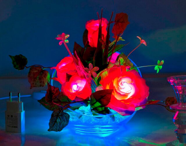 Купить светильник-ночник в виде светящихся роз в стеклянной вазе в интернет-магазине ✨ LED Forms