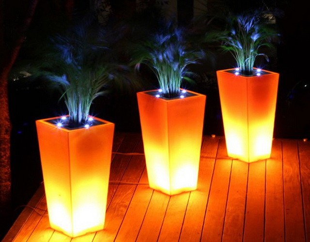 Купить светодиодные кашпо для цветов для интерьера и ландшафтного дизайна ✨ LED Forms