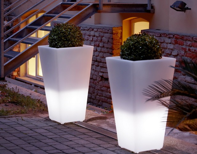 Купить светодиодные цветочные вазоны, горшки и кашпо с подсветкой в интернет-магазине ✨ LED Forms