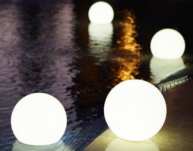 Купить влагозащищённые светильники шары для подсветки бассейна в интернет-магазине ✨ LED Forms