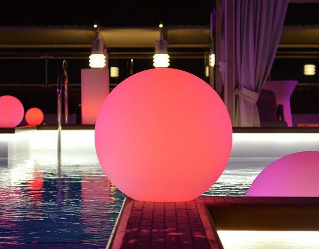 Купить водонепроницемный световой шар с разноцветной RGB подсветкой в интернет-магазине ✨ LED Forms