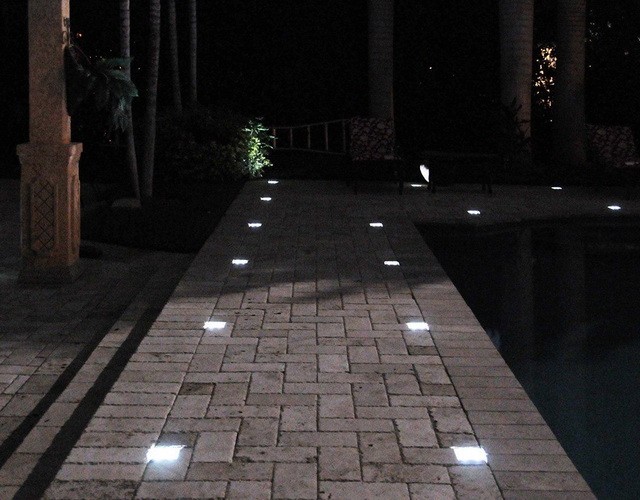 Купить светильники Светодиодная брусчатка для встраивания в тротуарную плитку ✨ LED Forms
