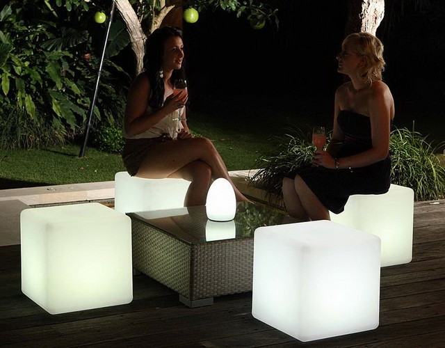Купить светящиеся уличные LED кубы с белой и многоцветной подсветкой в интернет-магазине ✨ LED Forms